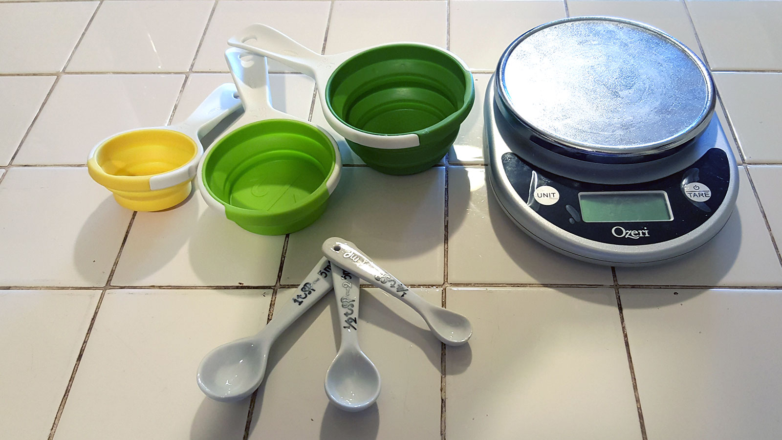 How to Use a Food Scale for Cooking and Tracking Macros